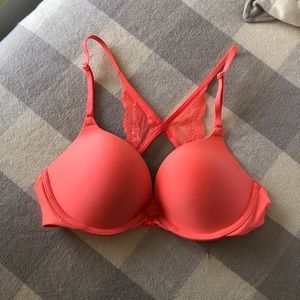 Victorias Secret push up bra 32C